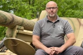 Robby restaureerde unieke Duitse tank en laat hem weer rijden